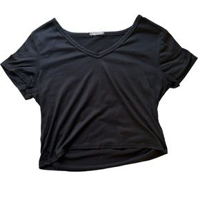 Soft basic black cropped tee